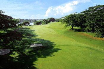 Clearwater Sanctuary Golf Resort Batu Gajah Esterno foto