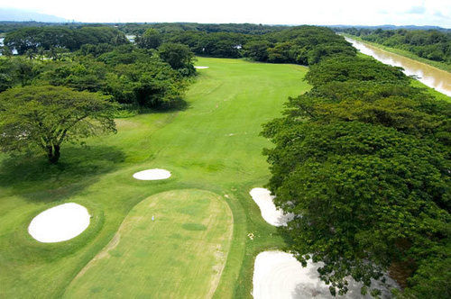 Clearwater Sanctuary Golf Resort Batu Gajah Esterno foto