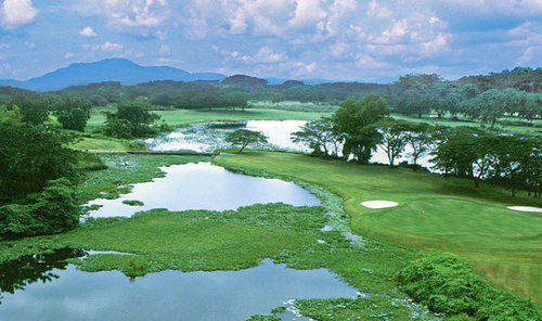 Clearwater Sanctuary Golf Resort Batu Gajah Esterno foto